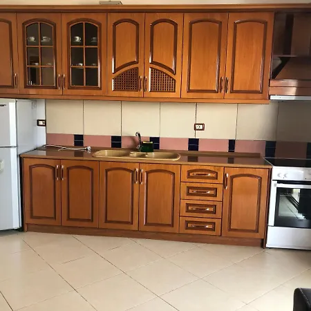 Arsen מלון דירות 3*